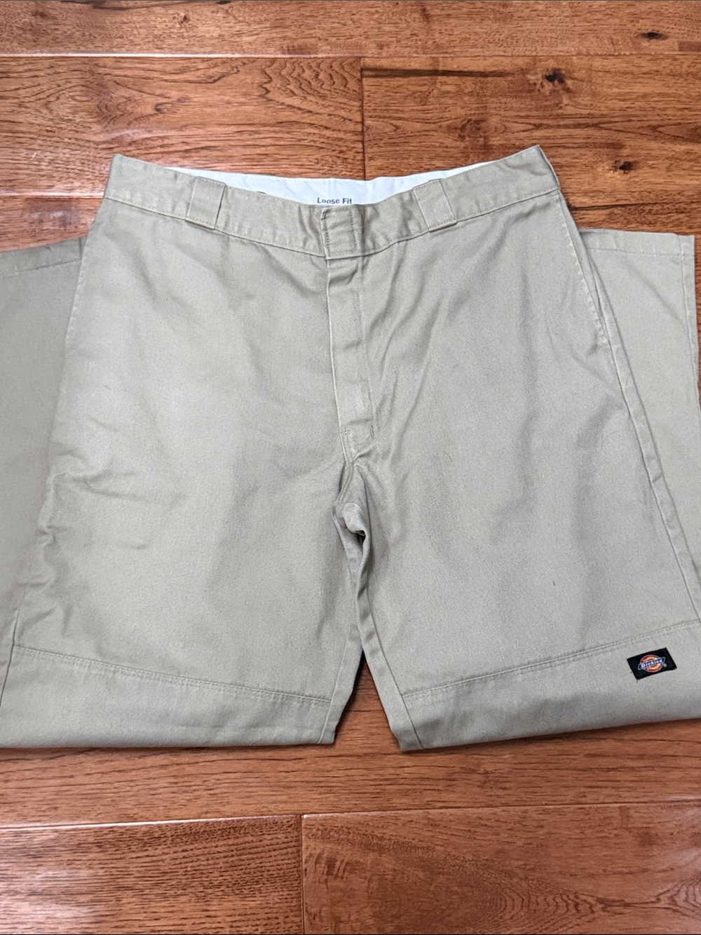 Dickies Loose Fit Chino Pants in Khaki
